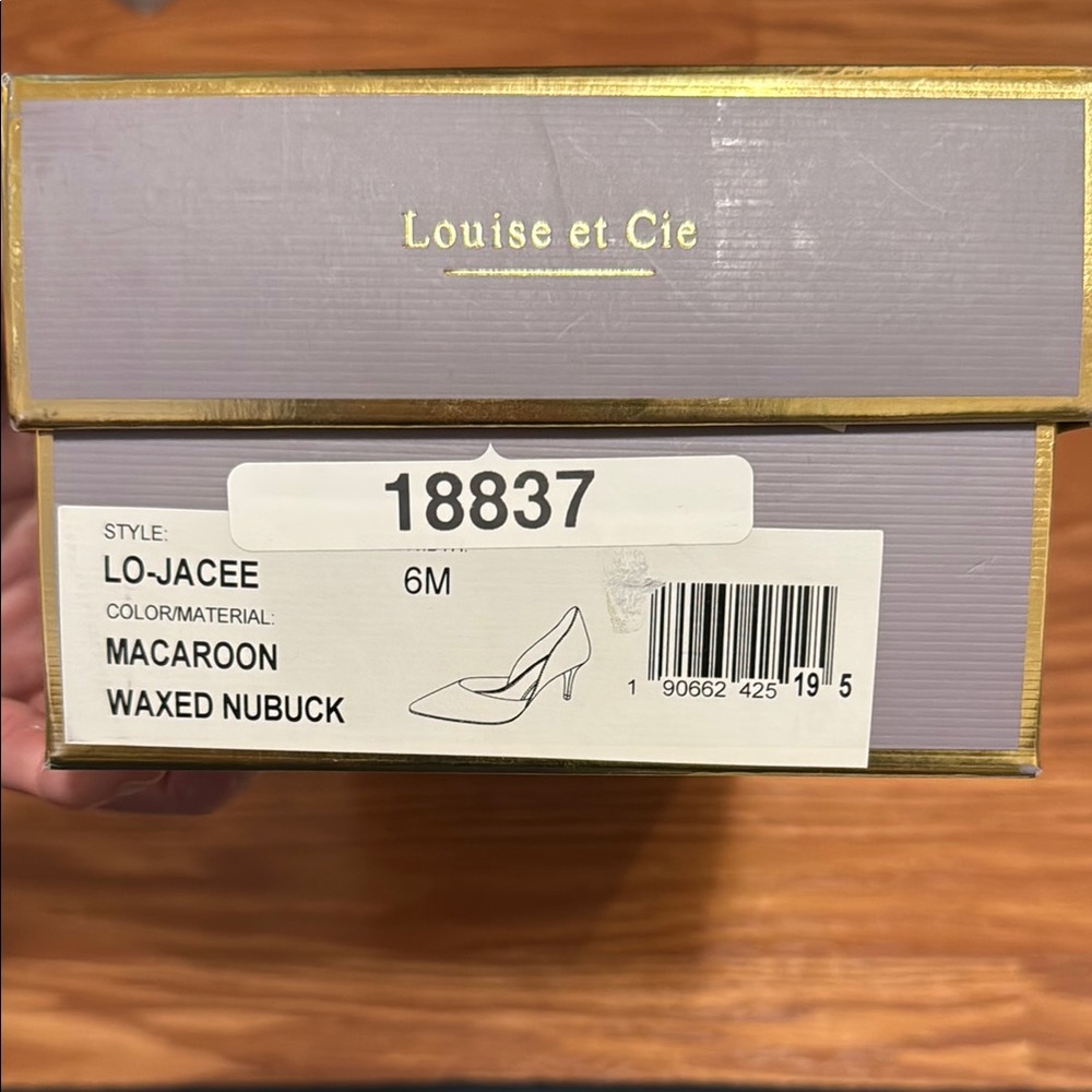 Louise et Cie Cream Heels Elegant Design